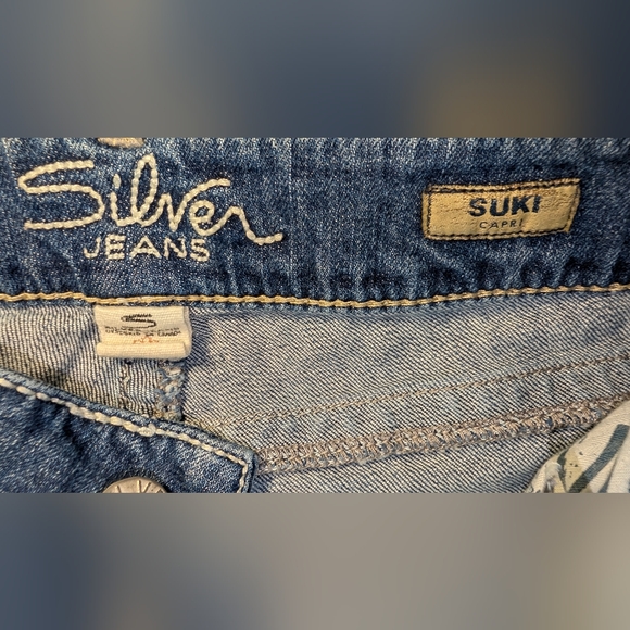 🩵Silver Jeans🩵 Y2K Suki Mid Rise Capri/Crop Women's Size 29 - Picture 6 of 12